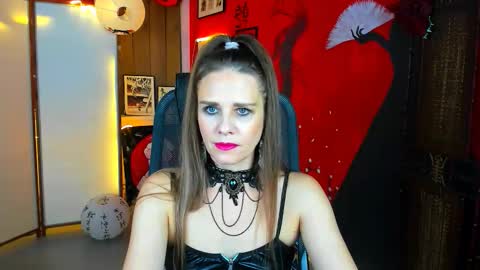 Snapshot of emiliabedy chatting on November 2025 05:17:01 AM Emilia Bedy online show from November 2025 05:17:01 AM