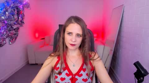 Snapshot of emiliabedy chatting on November 2025 09:14:02 AM Emilia Bedy online show from November 2025 09:14:02 AM