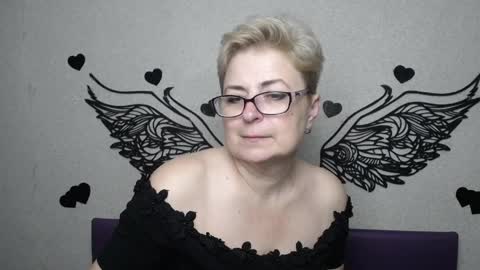 Snapshot of emiliagree chatting on April 2026 05:28:01 PM EmiliaGree online show from April 2026 05:28:01 PM