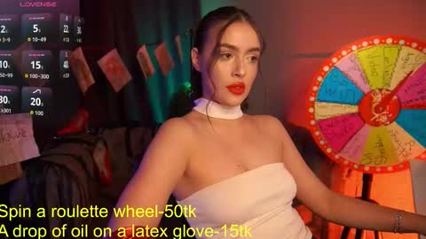 Snapshot of emiliyaroude chatting on September 2025 01:01:01 PM  Emiliya  online show from September 2025 01:01:01 PM