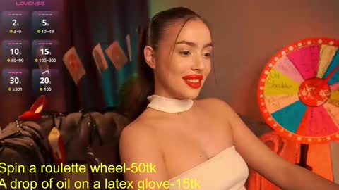 Snapshot of emiliyaroude chatting on September 2025 12:29:01 PM  Emiliya  online show from September 2025 12:29:01 PM