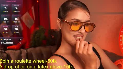 Snapshot of emiliyaroude chatting on September 2025 12:42:01 PM  Emiliya  online show from September 2025 12:42:01 PM