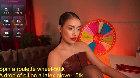 Snapshot of emiliyaroude chatting on September 2025 12:32:01 PM  Emiliya  online show from September 2025 12:32:01 PM