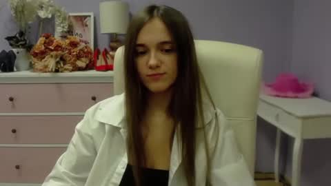 Snapshot of emilly_lust99 chatting on February 2025 07:47:01 AM Emilly online show from February 2025 07:47:01 AM