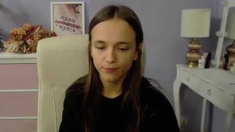 Snapshot of emilly_lust99 chatting on September 2025 06:38:01 AM Emilly online show from September 2025 06:38:01 AM