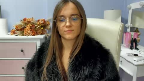 Emilly online show from April 2026 07:45:01 AM