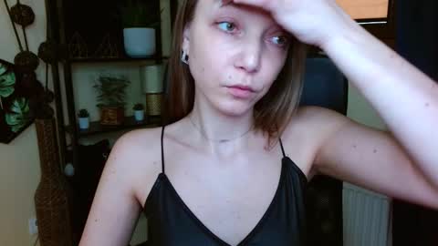 Emilly online show from March 2026 11:49:02 AM