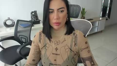 Emilly  online show from June 2026 03:21:01 PM