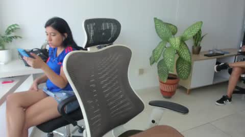 Emilly  online show from July 2026 02:01:02 PM