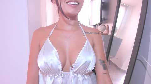 emilly online show from March 2026 10:04:01 PM