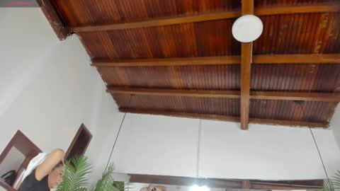 Emily  online show from November 2025 10:52:02 AM