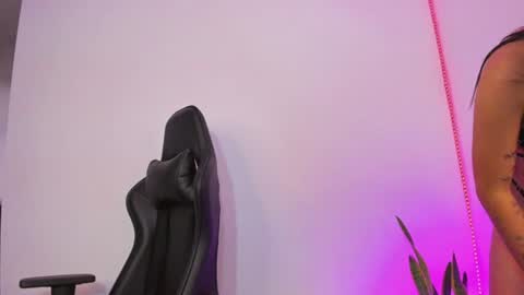 emily611258 online show from June 2026 08:11:02 PM