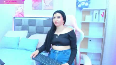 emily9__ online show from March 2026 08:19:02 PM