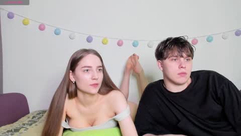 emily_and_ilumi online show from January 2025 07:11:01 PM