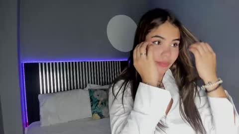 Snapshot of emily_beltonn chatting on February 2026 07:42:02 PM online show from February 2026 07:42:02 PM