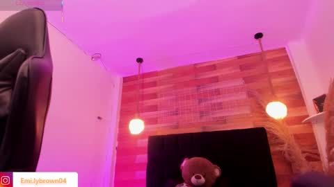 emily_brown04 online show from February 2026 12:29:02 AM