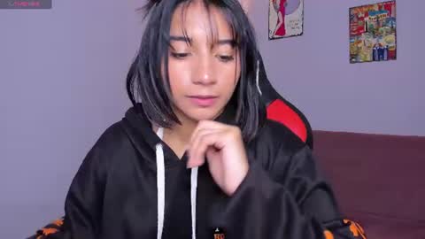 emily_bruss online show from July 2026 07:49:01 PM