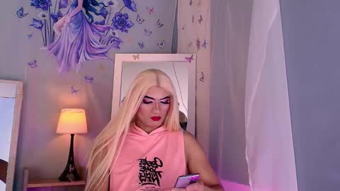 emily_castillo1_ online show from March 2026 06:28:02 AM