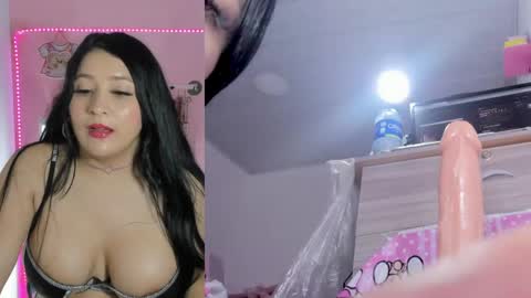 emily_foxxxi online show from April 2026 02:27:02 AM