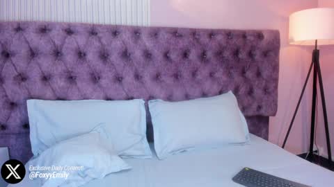 Emily online show from February 2025 07:59:02 PM