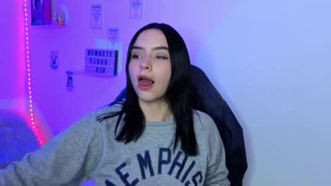 Emily Lindey online show from March 2026 05:37:02 AM