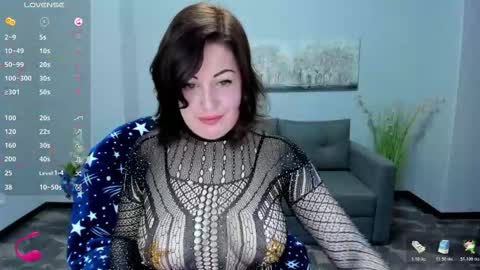 Emily online show from November 2025 07:40:01 AM