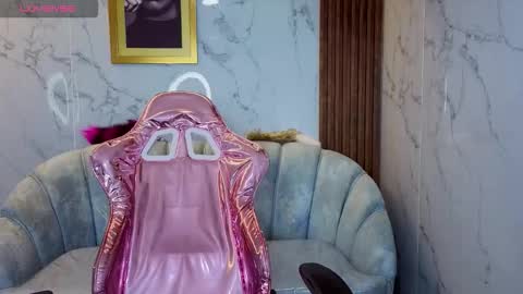 Snapshot of emily_mills_s chatting on November 2025 02:11:02 AM Emily online show from November 2025 02:11:02 AM