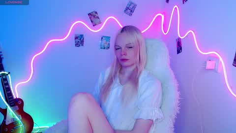 Snapshot of emily_nyaffe chatting on October 2025 11:29:01 AM Lia online show from October 2025 11:29:01 AM