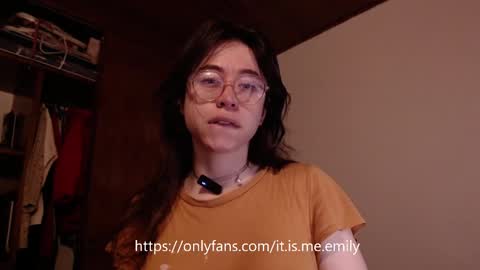 Snapshot of emily_pearl_ chatting on September 2025 07:44:02 AM emily_pearl_ online show from September 2025 07:44:02 AM