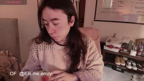 emily_pearl_ online show from August 2026 11:12:02 AM