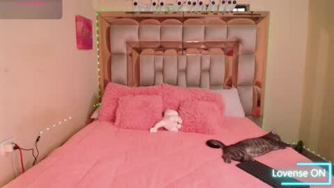 emily online show from October 2025 10:33:02 PM