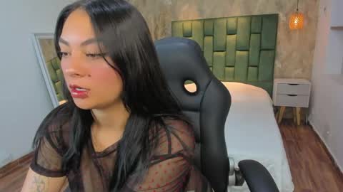 Snapshot of emily_rosee__ chatting on May 2026 07:09:02 PM Emily online show from May 2026 07:09:02 PM