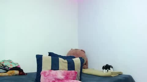 Snapshot of emily_rousxxx chatting on December 2025 07:54:02 PM Emily IGEmmily Baussa online show from December 2025 07:54:02 PM