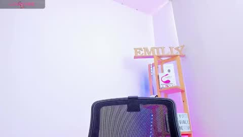 Emily online show from October 2025 02:39:02 PM