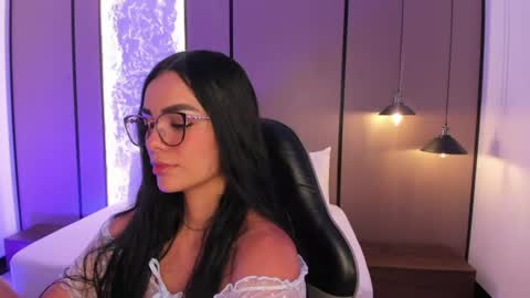 emily_tolson online show from June 2026 09:25:02 PM