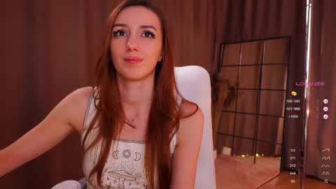Snapshot of emily_w0w_ chatting on February 2025 06:58:01 PM Lia online show from February 2025 06:58:01 PM