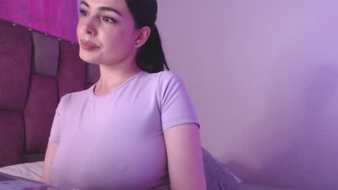Snapshot of emily_w2 chatting on July 2026 04:17:02 AM emily_w2 online show from July 2026 04:17:02 AM