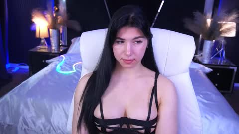 Emy online show from October 2025 05:52:01 AM