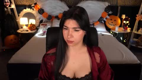 Emy online show from November 2025 07:20:01 AM