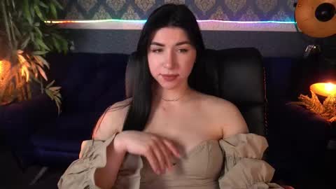 Emy online show from December 2025 07:28:01 AM