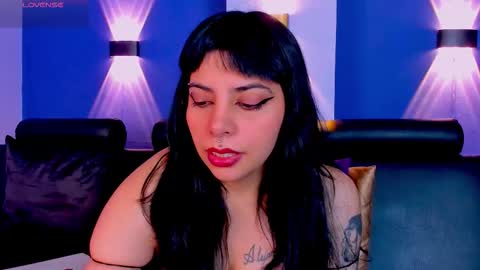  Emily  online show from October 2025 02:02:01 PM