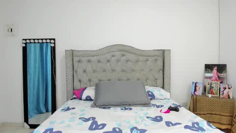 Camila online show from February 2025 06:49:02 AM