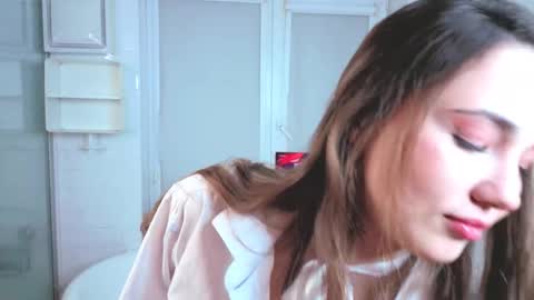 Emily online show from November 2025 05:56:01 PM