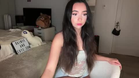 Snapshot of emilyfawn chatting on March 2026 05:15:01 AM emilyfawn online show from March 2026 05:15:01 AM