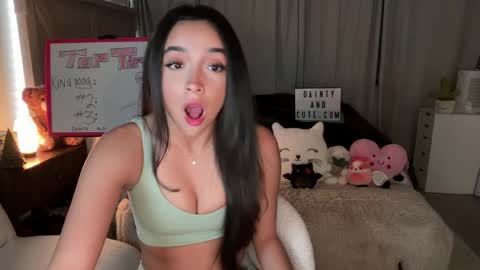 Snapshot of emilyfawn chatting on May 2026 04:20:02 AM emilyfawn online show from May 2026 04:20:02 AM