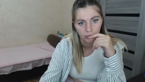 emilyfork online show from September 2025 02:38:01 PM