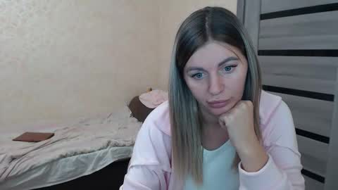 emilyfork online show from September 2025 03:56:02 PM