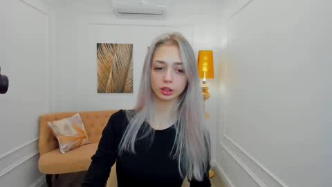 Emily online show from February 2026 07:19:02 PM