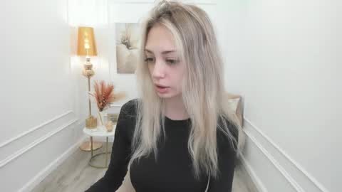 Emily online show from March 2026 03:21:02 AM