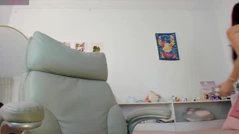 first stream May 5  ig  online show from November 2025 01:19:01 AM